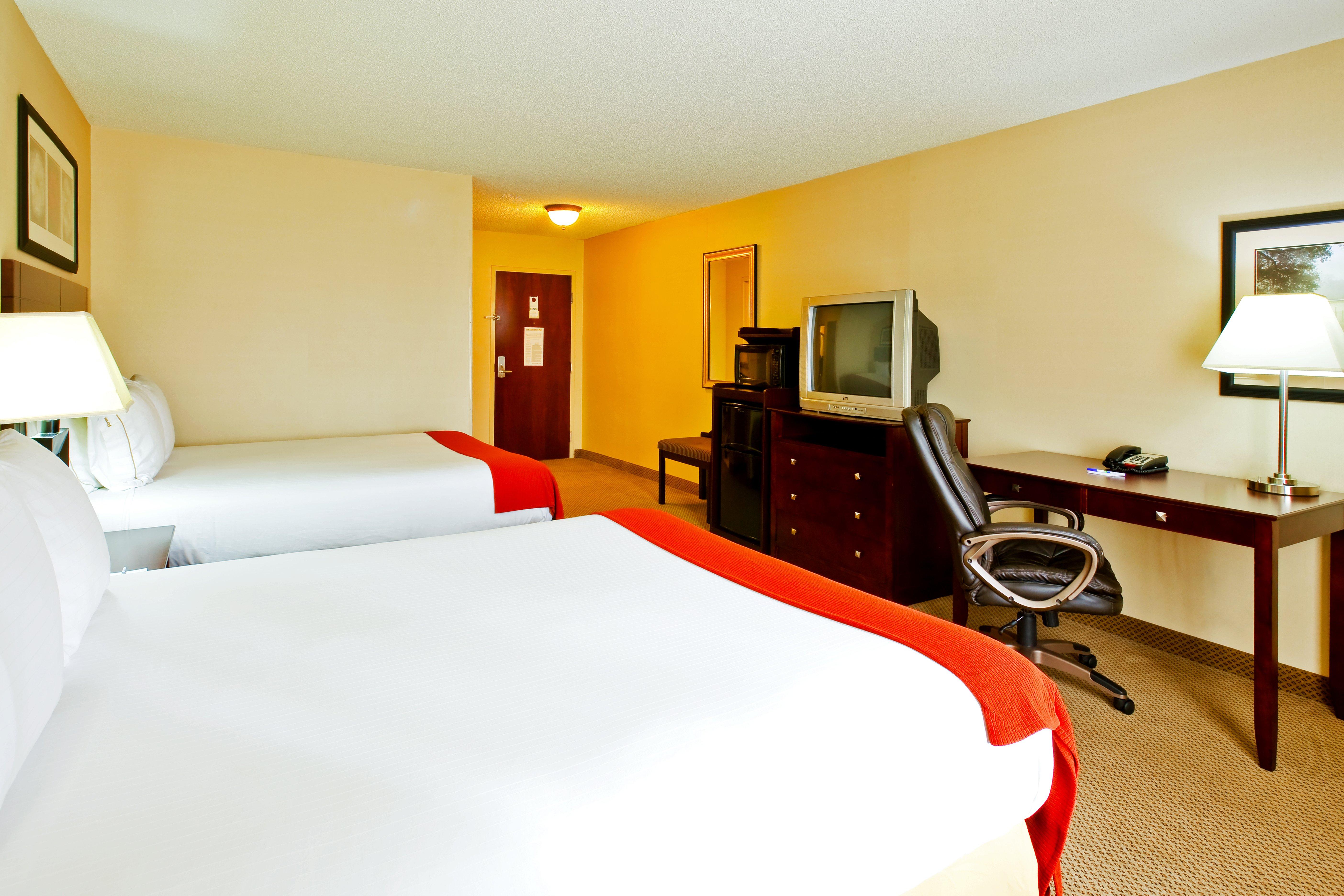 Express & By Ihg Hotel 2*