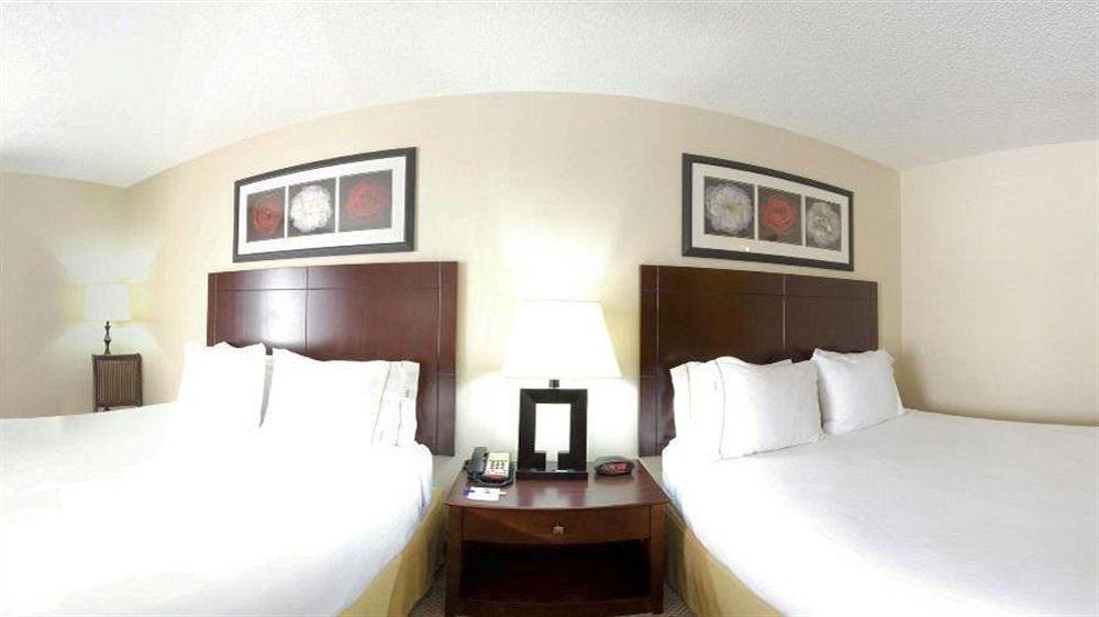 Express & By Ihg