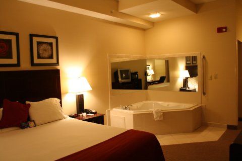 Hotel Express & By Ihg