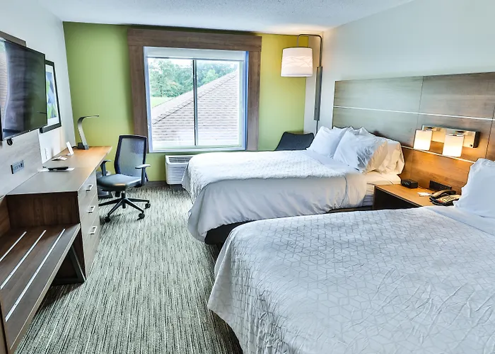 Holiday Inn Express Hotel & Suites Dickson By Ihg