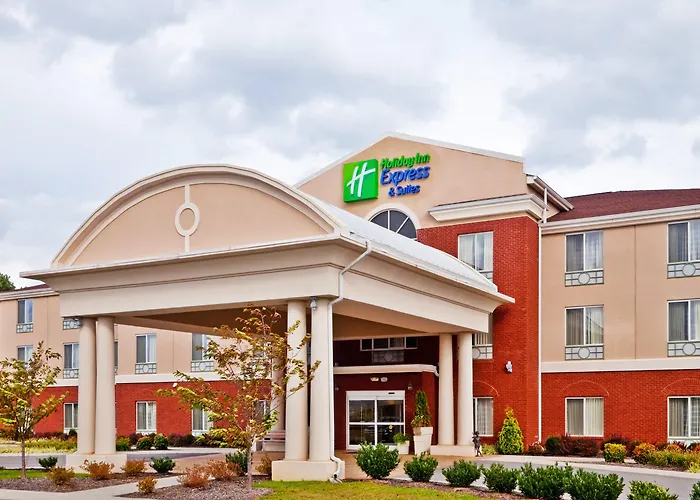Holiday Inn Express Hotel & Suites Dickson By Ihg