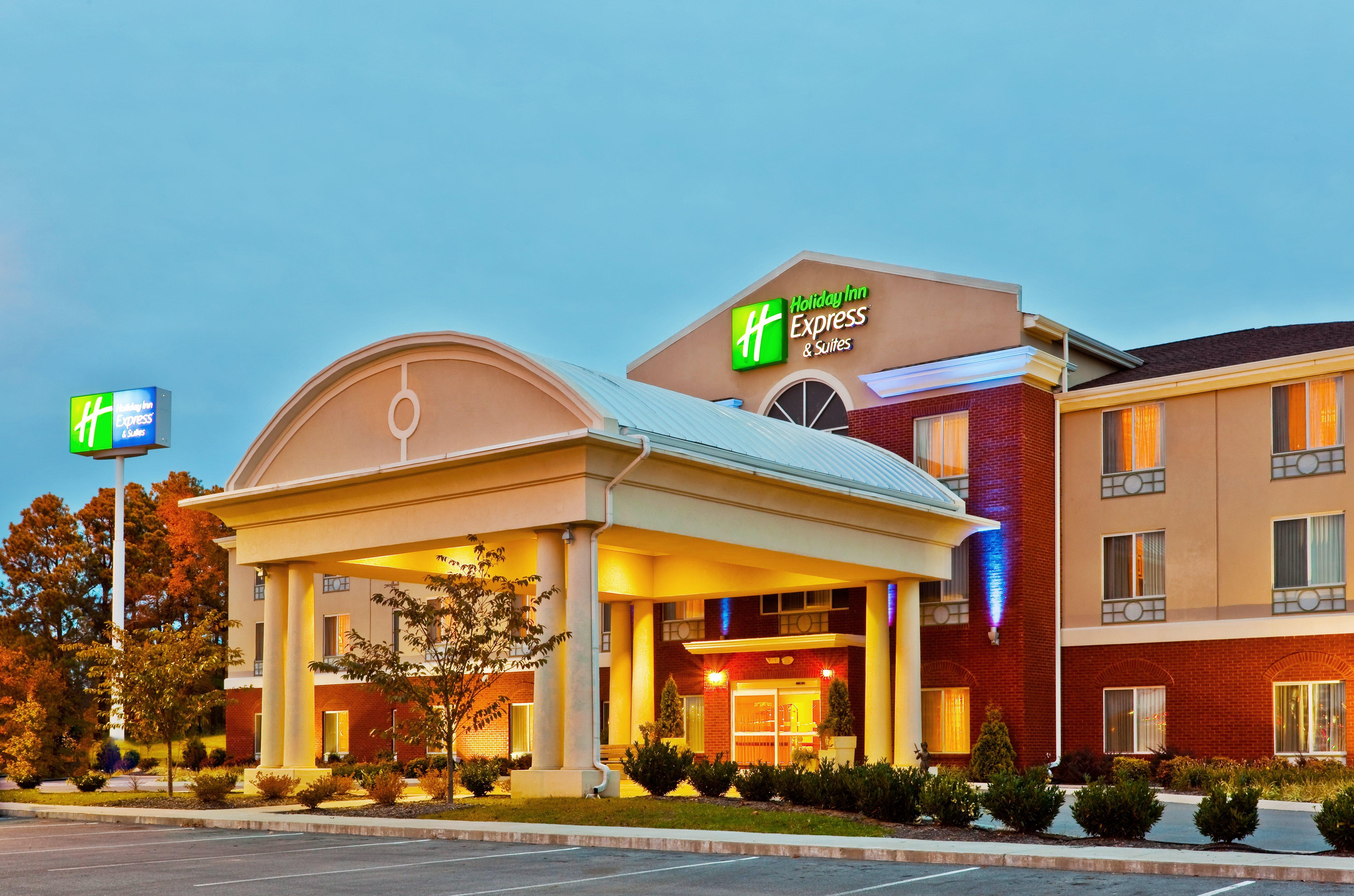 Express & By Ihg 2*